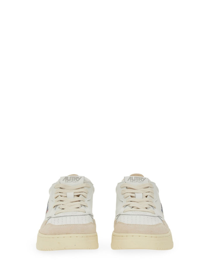 Autry Sneakers - White | Wanan Luxury