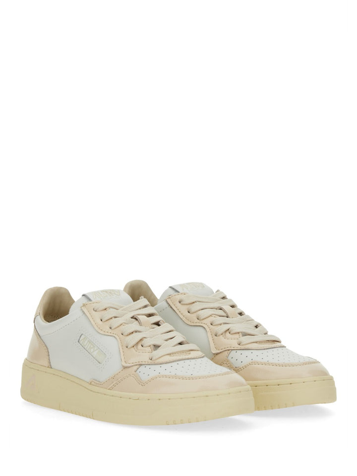 Autry Sneakers - White | Wanan Luxury
