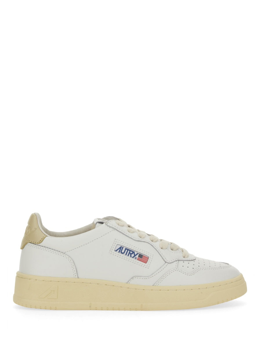 Autry Sneakers - White | Wanan Luxury