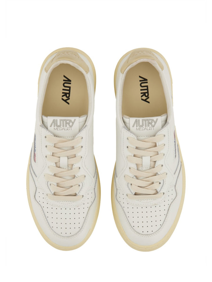 Autry Sneakers - White | Wanan Luxury