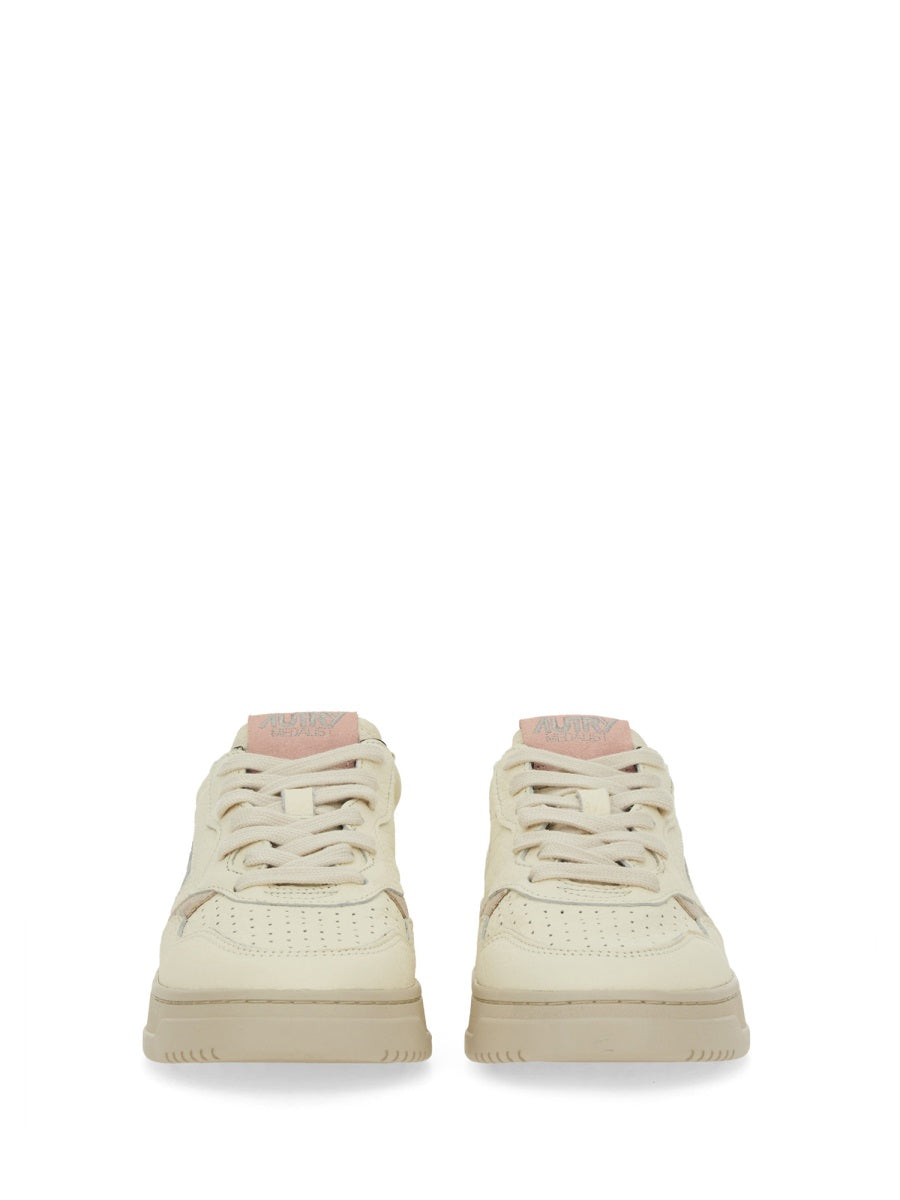 Autry Sneakers - White | Wanan Luxury