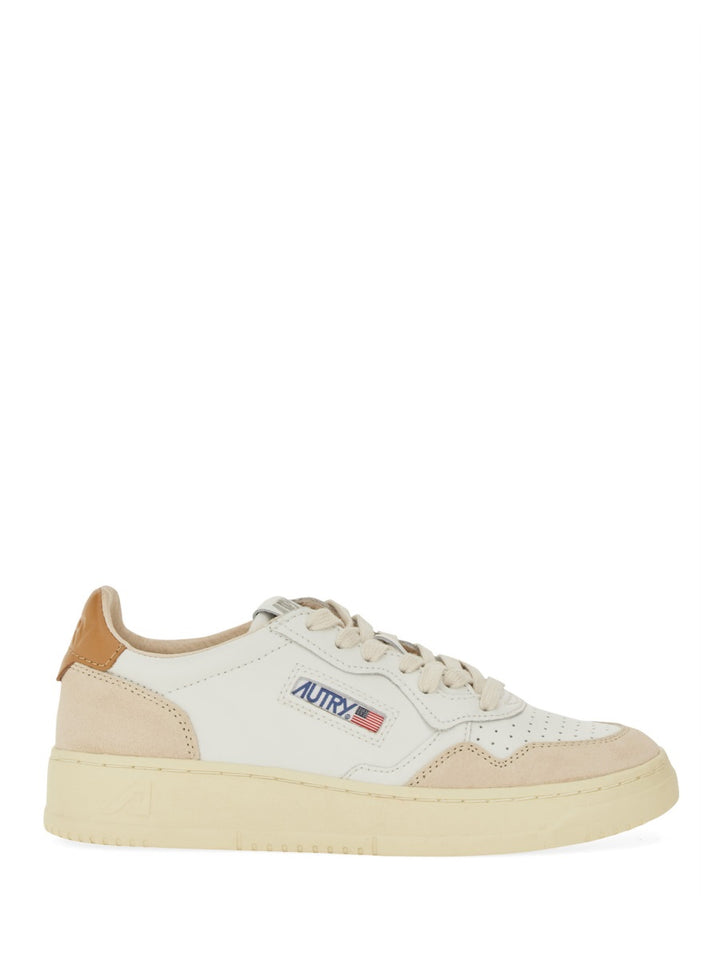 Autry Sneakers - White | Wanan Luxury