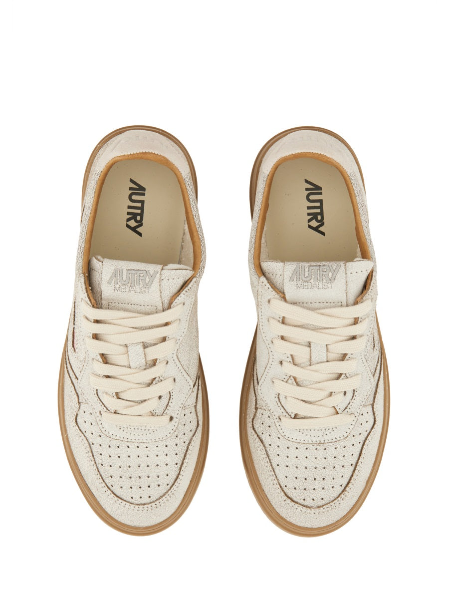 Autry Sneakers - White | Wanan Luxury