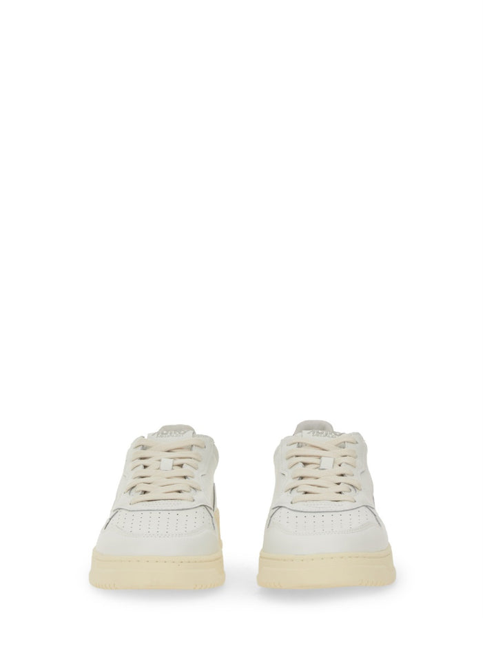 Autry Sneakers - White | Wanan Luxury