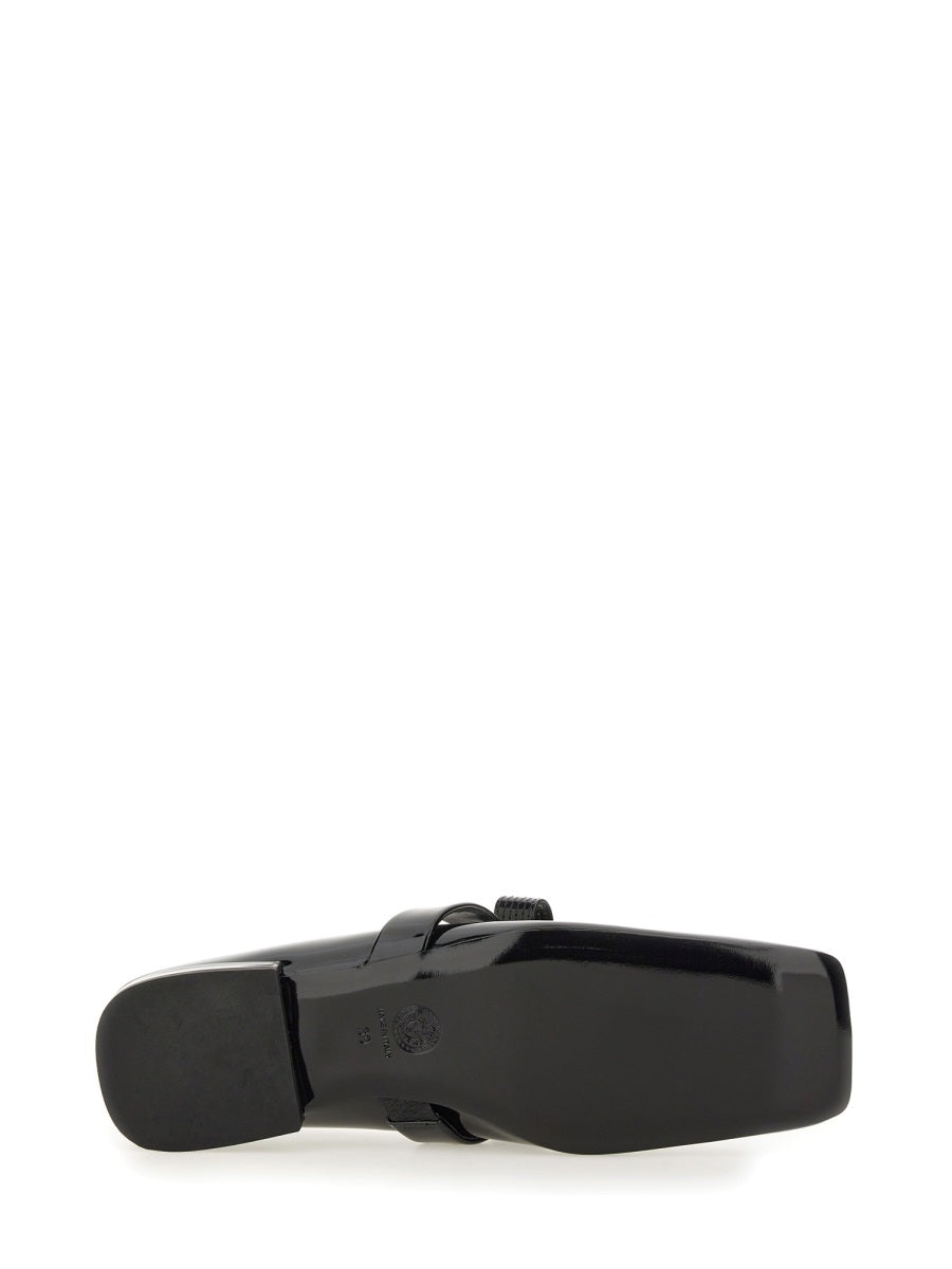 Versace Flat Shoes - Black | de014e878aed2a1431ee7eadc1156c676d785fa3