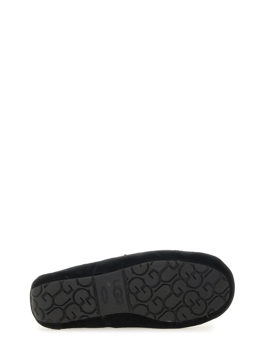 UGG Flat Shoes - Black | Wanan Luxury