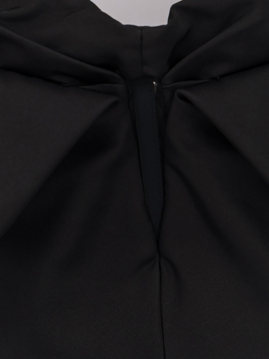 Alexander Mcqueen T-shirts and Polos - Blacks and greys | d12b032a374b9916f1869b2c3c86b897a2a17391