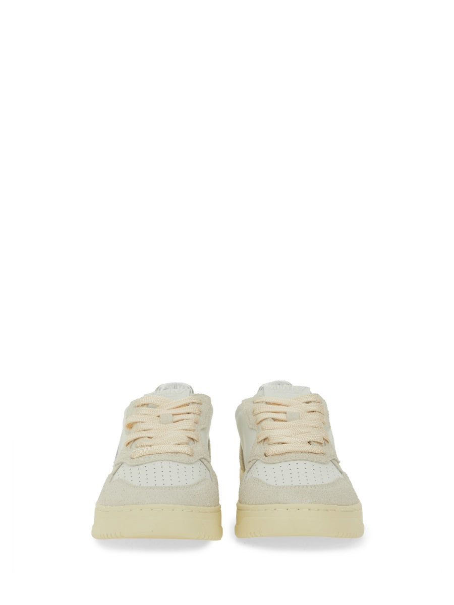 Autry Sneakers - White | Wanan Luxury