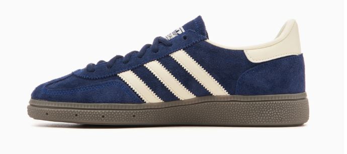 Adidas Flat shoes -  | e06b00e92592a5ab29232664c156416ad46b37ec