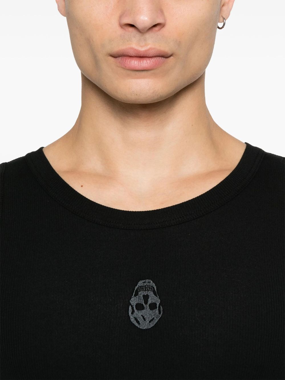 Alexander Mcqueen T-shirts and Polos - Blacks and greys | d52d51221f44e2e6bfe1d199716d45d770642ca6