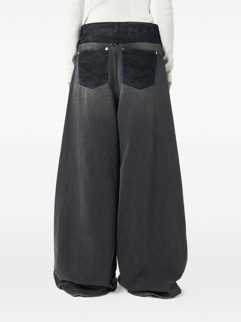 Blumarine Jeans - Blacks and greys | 2f1b7b8e4e87dead4a63a35cfc04351500581caa