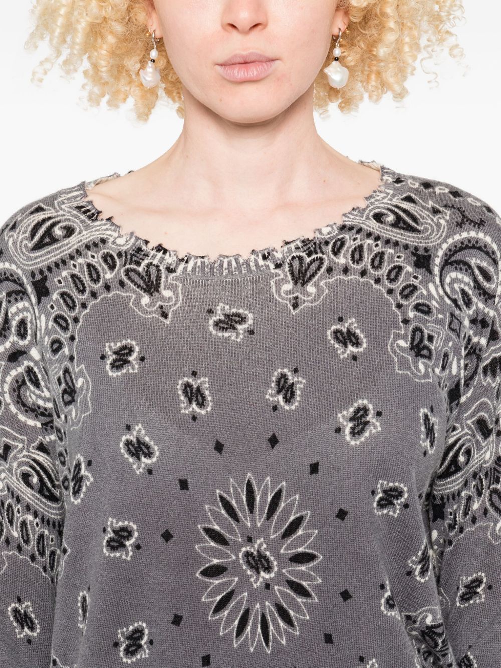 Kujiten Sweaters - Flanelle | 11a17049d4bcb1576936353ee75391bc32d8a981