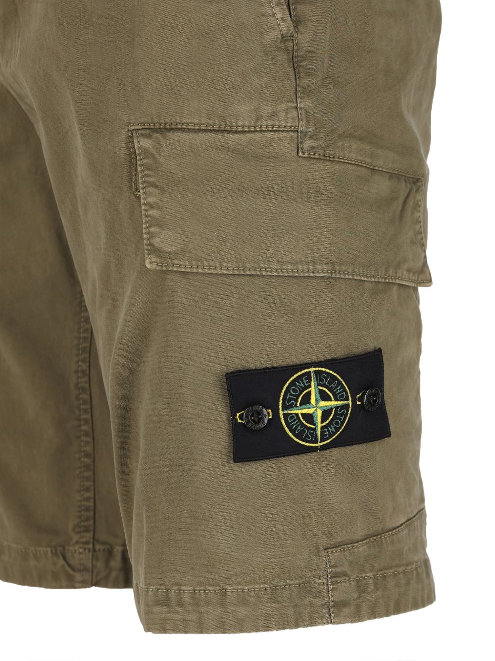 Stone Island Shorts - Military green | b69eecc1b812d06da444a802e357e6403aed153f