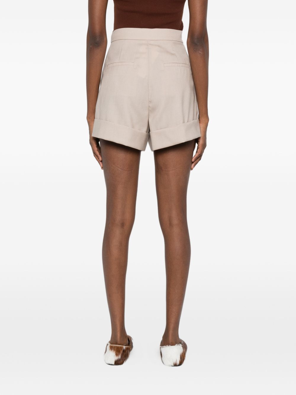 Max Mara Shorts - Chiari e Naturali | b9f50b17cc36d3429dd67d7966e4cb92c51d5964