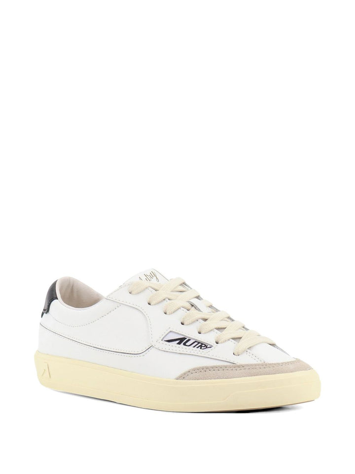 Autry Flat shoes - Chiari e Naturali | 6f395c733216ab35cb2193d564f8b14e67e32697