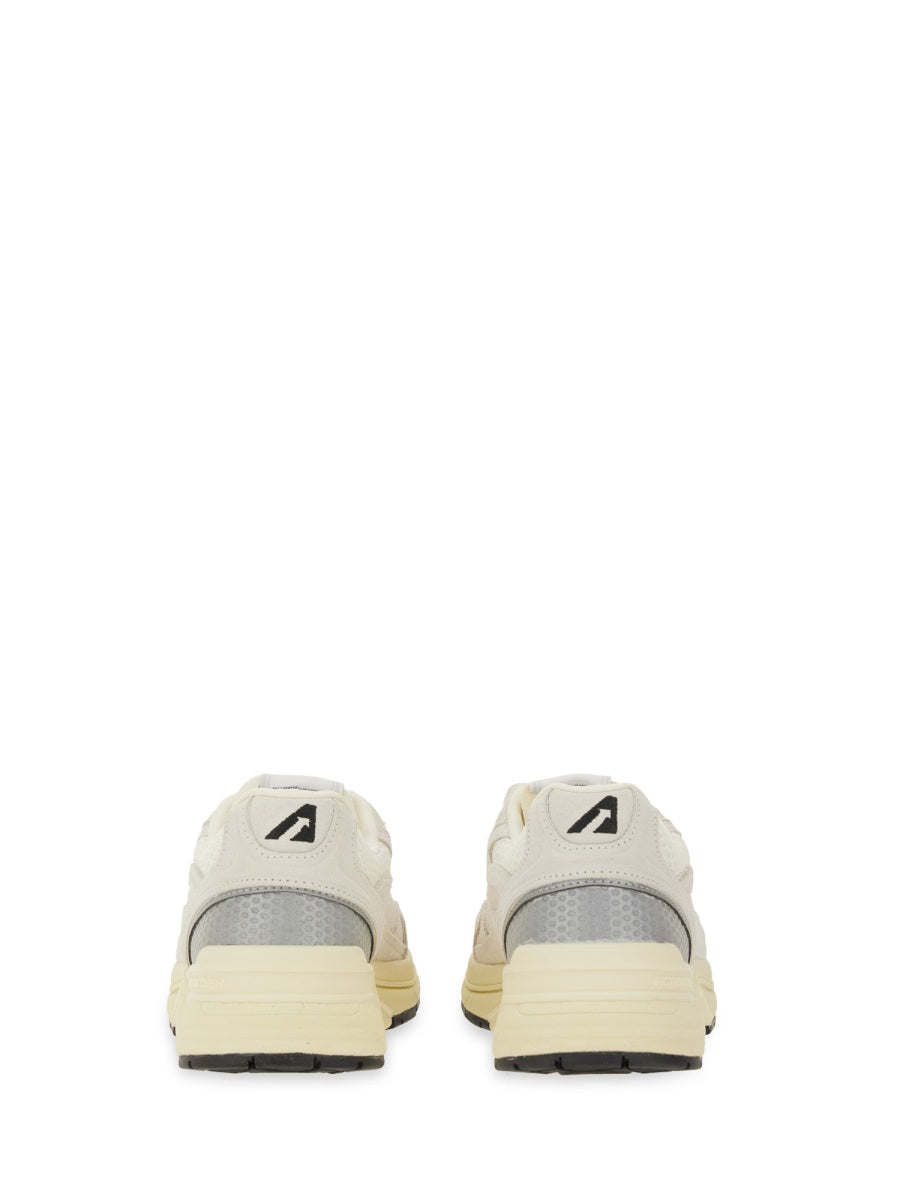 Autry Sneakers - Ivory | d5f23f9b28a4668d7f5098c4458da57082760b58