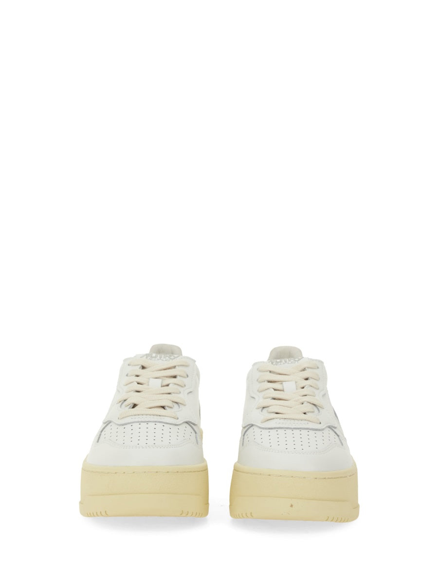 Autry Sneakers - White | Wanan Luxury