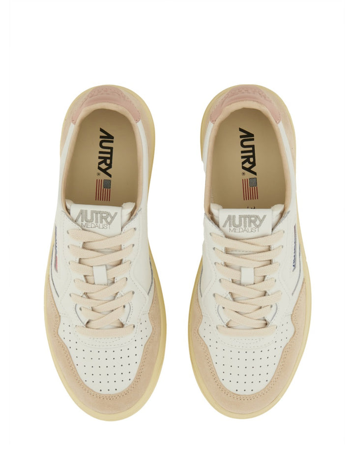 Autry Sneakers - White | 405feffbb6d16a9c03f017eca5b3787fc970788b