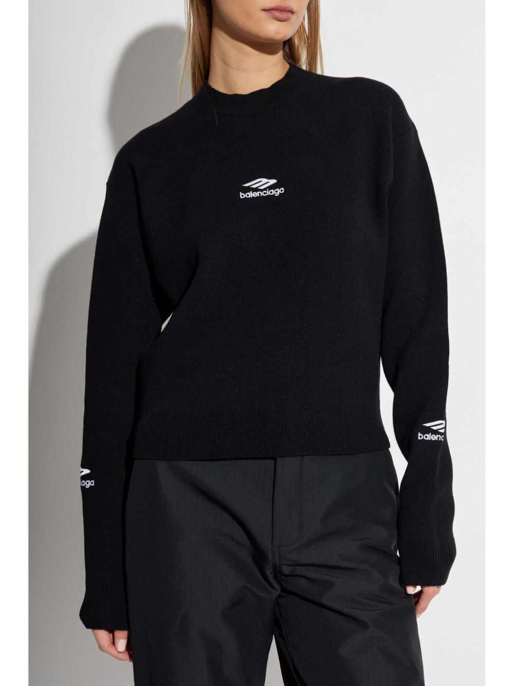 Balenciaga Pullover - Black | 6a90959819b94de9dfc090f47a574951aa74d093