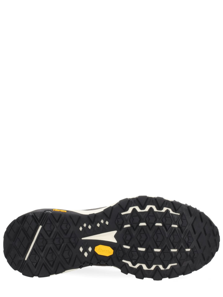 Vans Sneakers - Black | Wanan Luxury