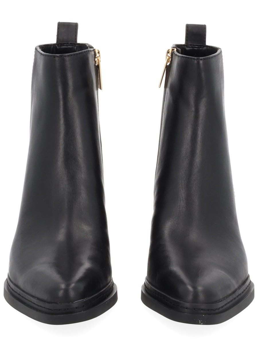 Michael Kors Boots - Black | Wanan Luxury