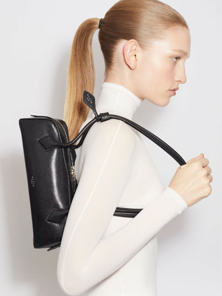 AlaÏA Shoulder Bags - Black | c1b4a6e5eb342c8788d460a88d60bbe264db17e4