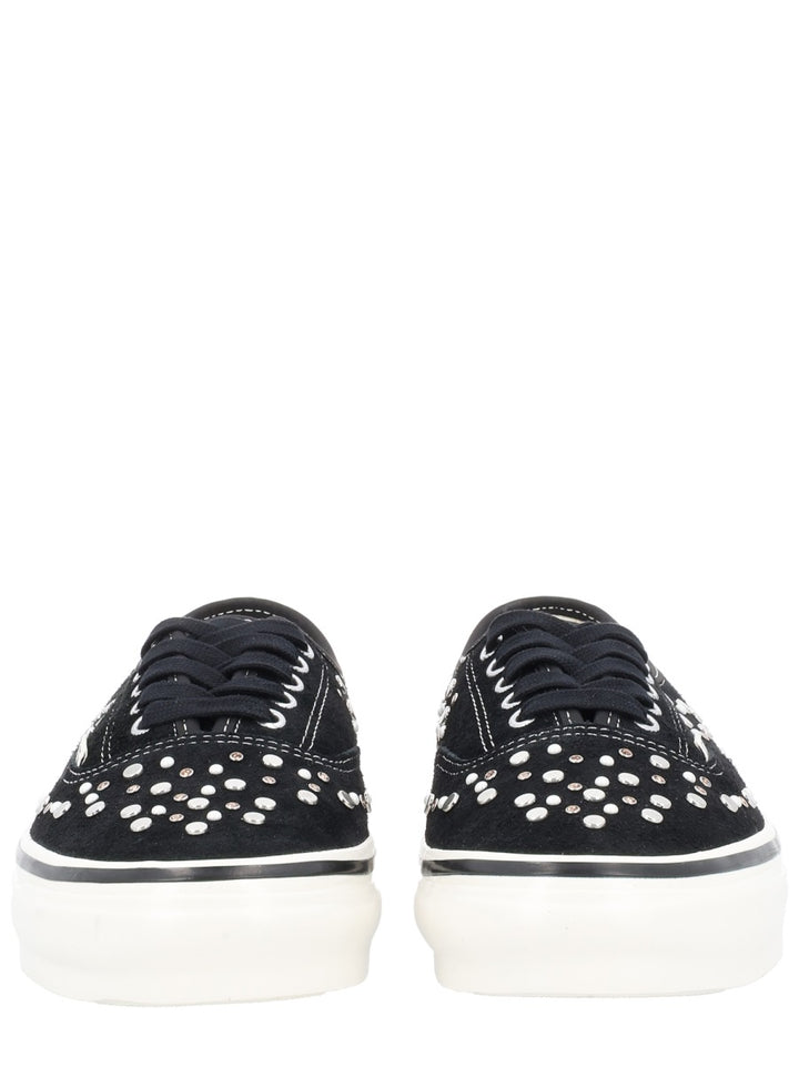 Vans Sneakers - Black | Wanan Luxury