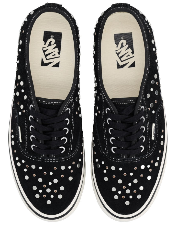 Vans Sneakers - Black | Wanan Luxury