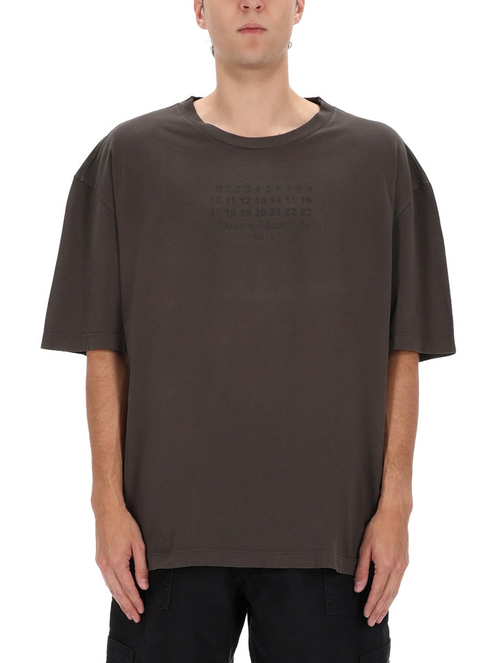 Maison Margiela T shirts - Brown | bc2af0b0108b36900f97a68d366208cac3f54592
