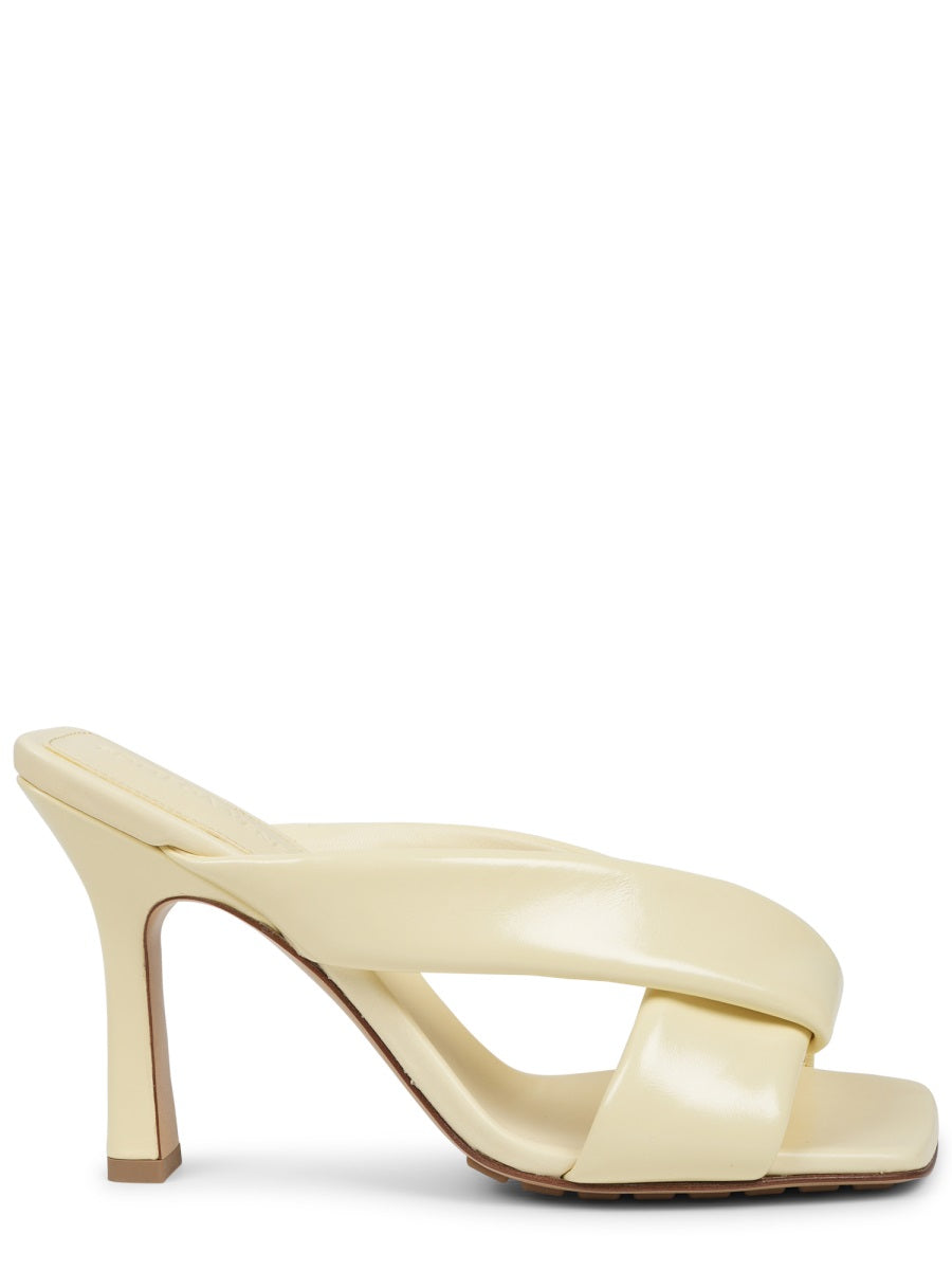 Bottega Veneta Sandals - Beige | bad5fa57a2bae0ac50a617a46de58dc3ec080543