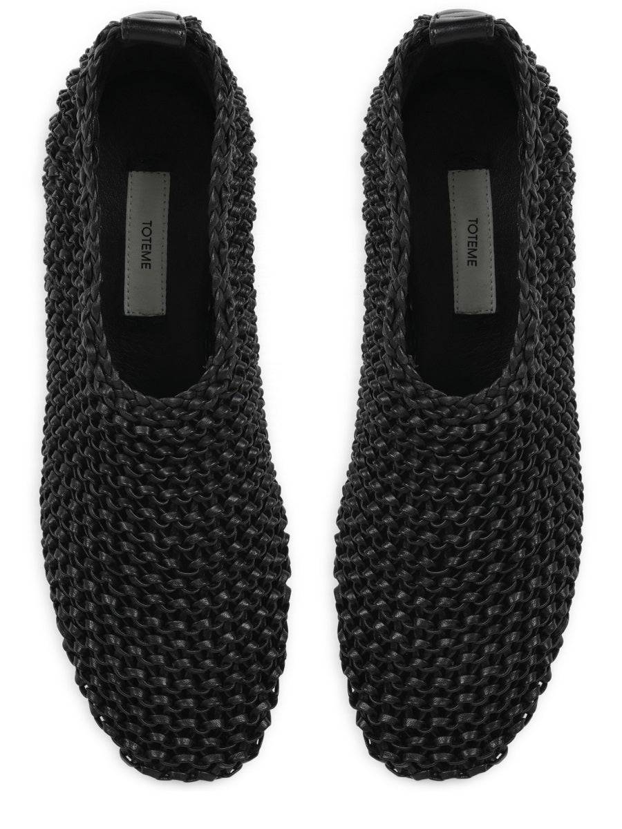 Toteme Flat Shoes - Black | 121b94c1b6be8ffe38a3f3475dd90485eb838644