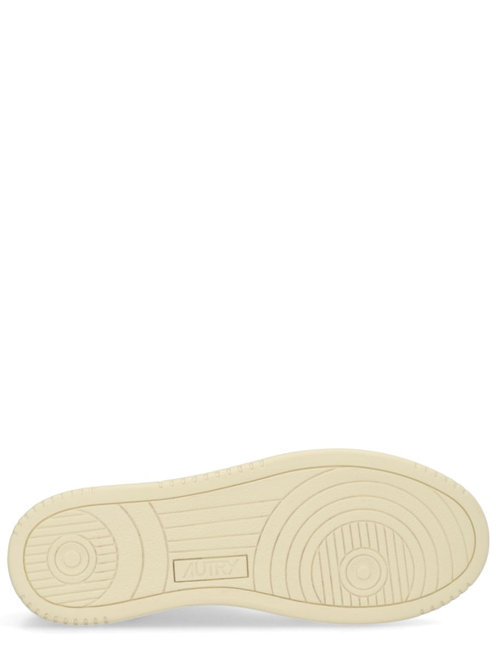 Autry Sneakers - White | 17014915d755b9a29e4b3d895570f2e3361943c2