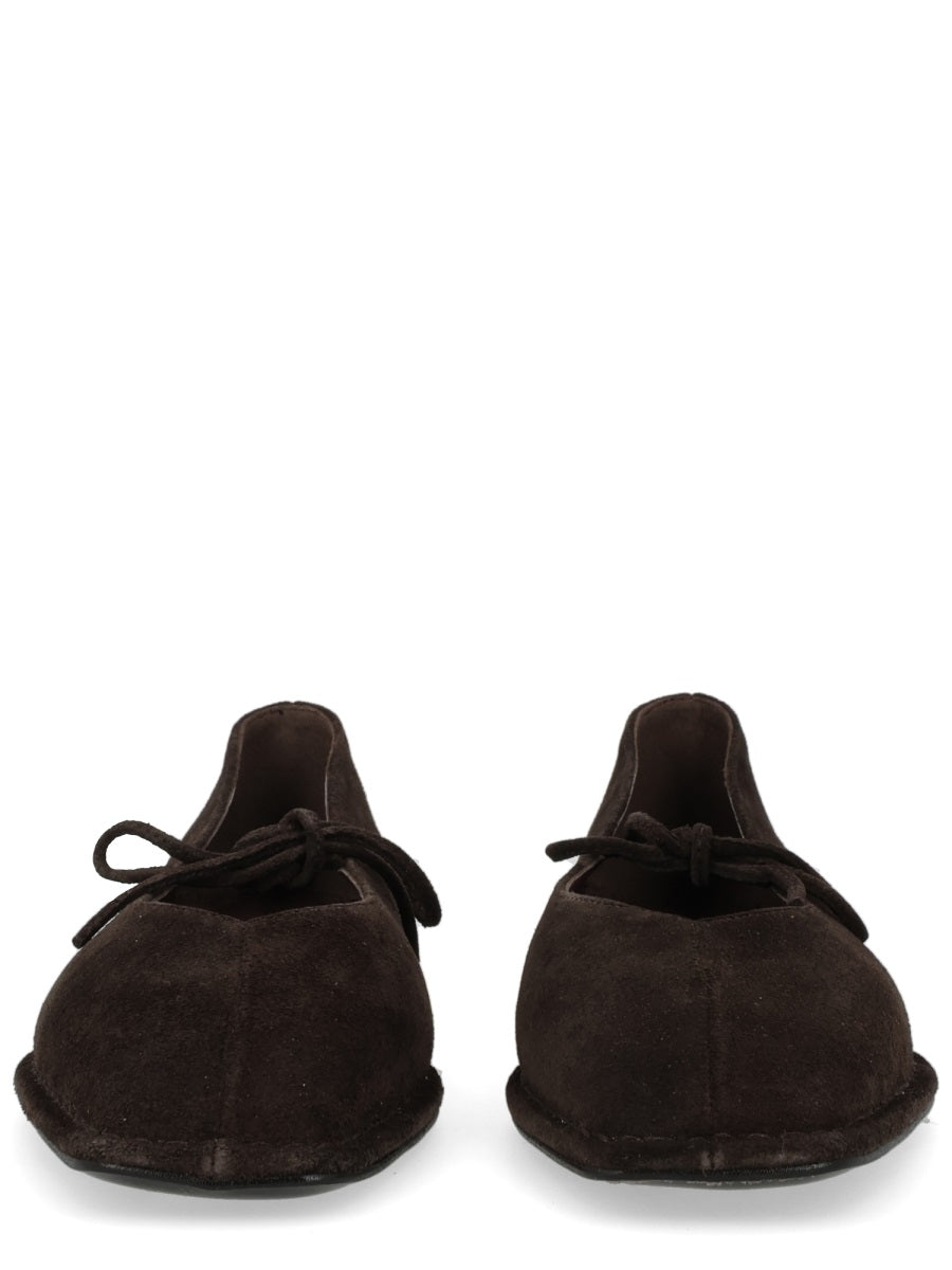 Alohas Flat Shoes - Brown | 6e0ab4ccdafbfaafe9cb9ee59a0942082700a0c0