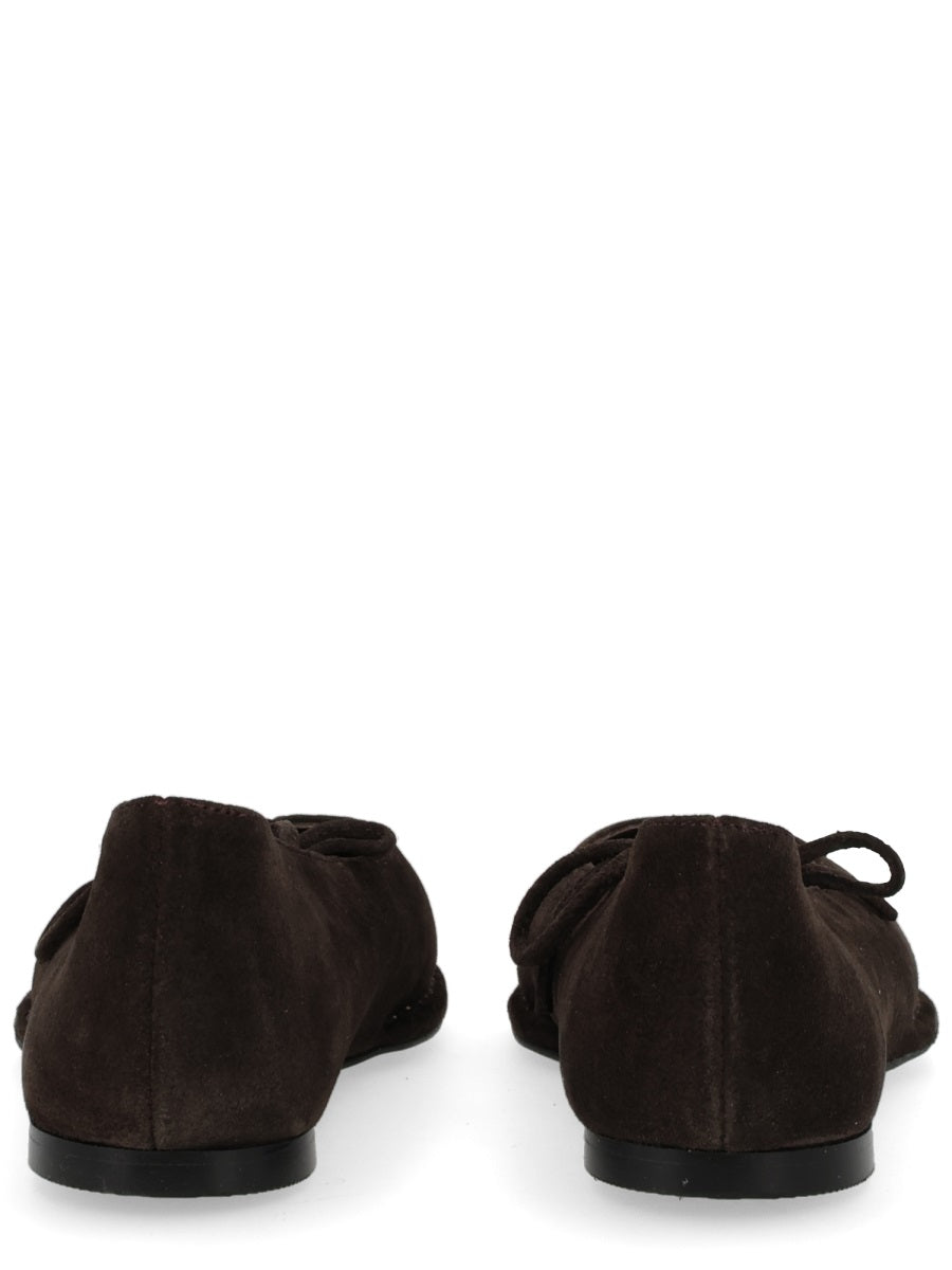 Alohas Flat Shoes - Brown | e2df8640f6f9d5e82bcd37758408b55de39788e5