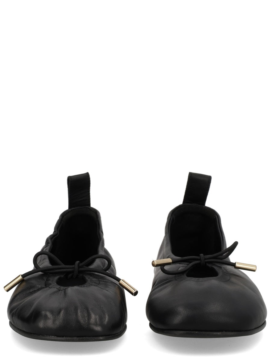 Alohas Flat Shoes - Black | f382036dbf7c6b2d54807e791ae665646c31cb4d