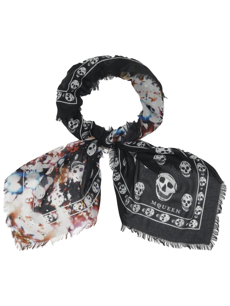 Alexander Mcqueen Scarves & Gloves - Black | cc6914d465c28b6413db16cfae1f20e24ab0a820