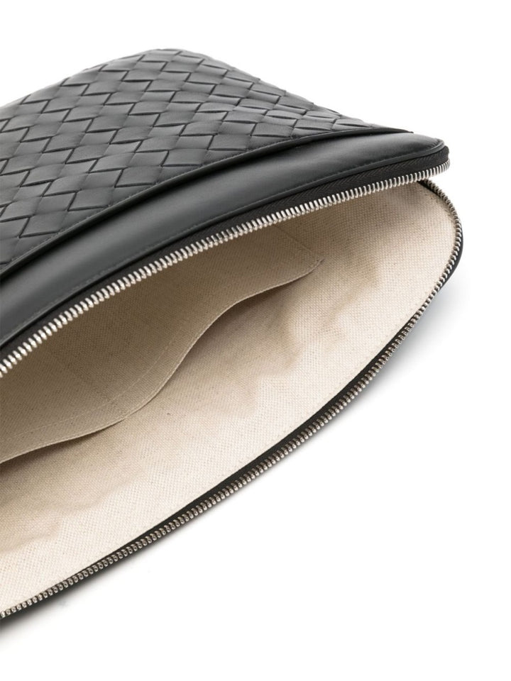 Bottega Veneta Clutch Bags - Black | 19732d62b7b857145308ebd041c8a27f99f48d79