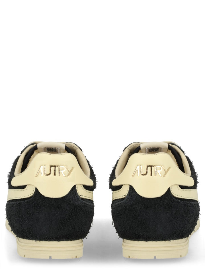 Autry Sneakers - Black | ee443fc7eae6ab010abc58a4e2e8ccf55910c46c