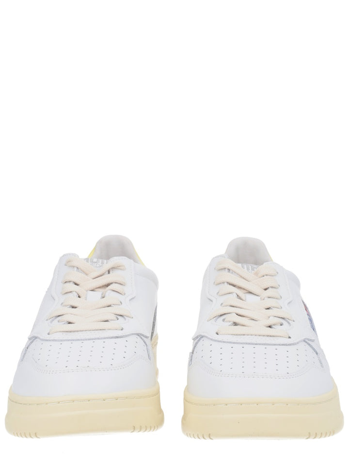 Autry Sneakers - White | 873eb59684c1c00cf04dd360ccfa2ed0b92711d6