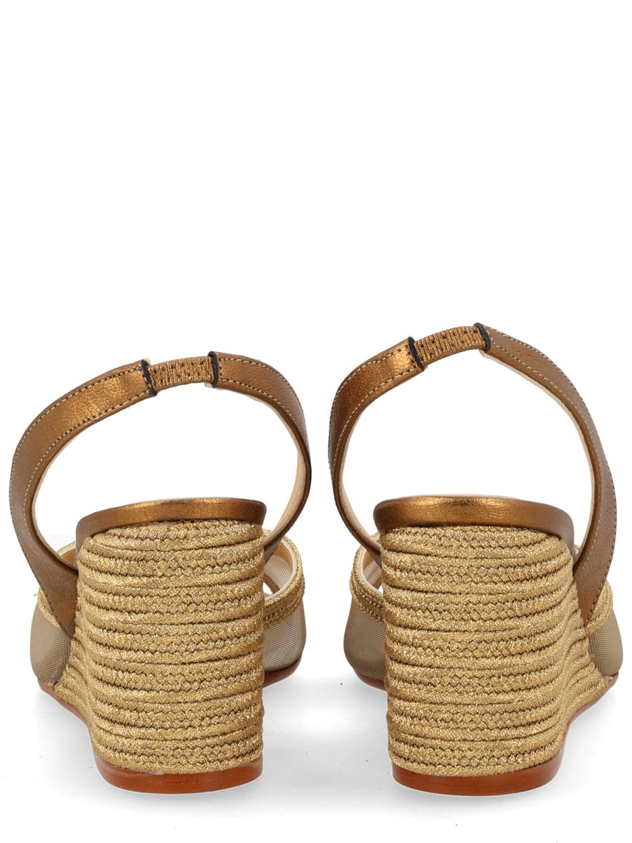 CastañEr Wedges - Gold | 5222f4aee6107a32410b8d3e907a671b4e698f53