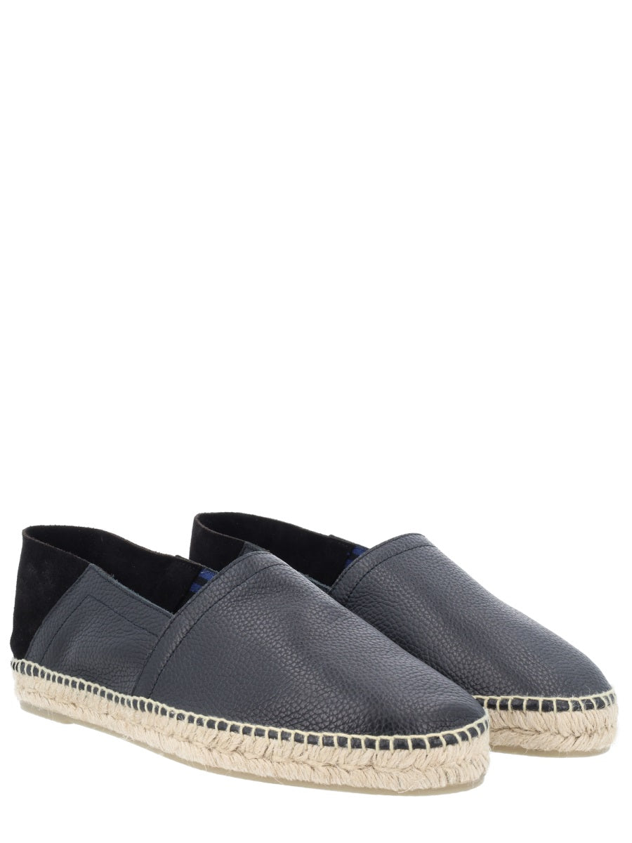 CastañEr Flat Shoes - Black | 7e80819cf9709936205d9c1aa16b0dd0a491aa78
