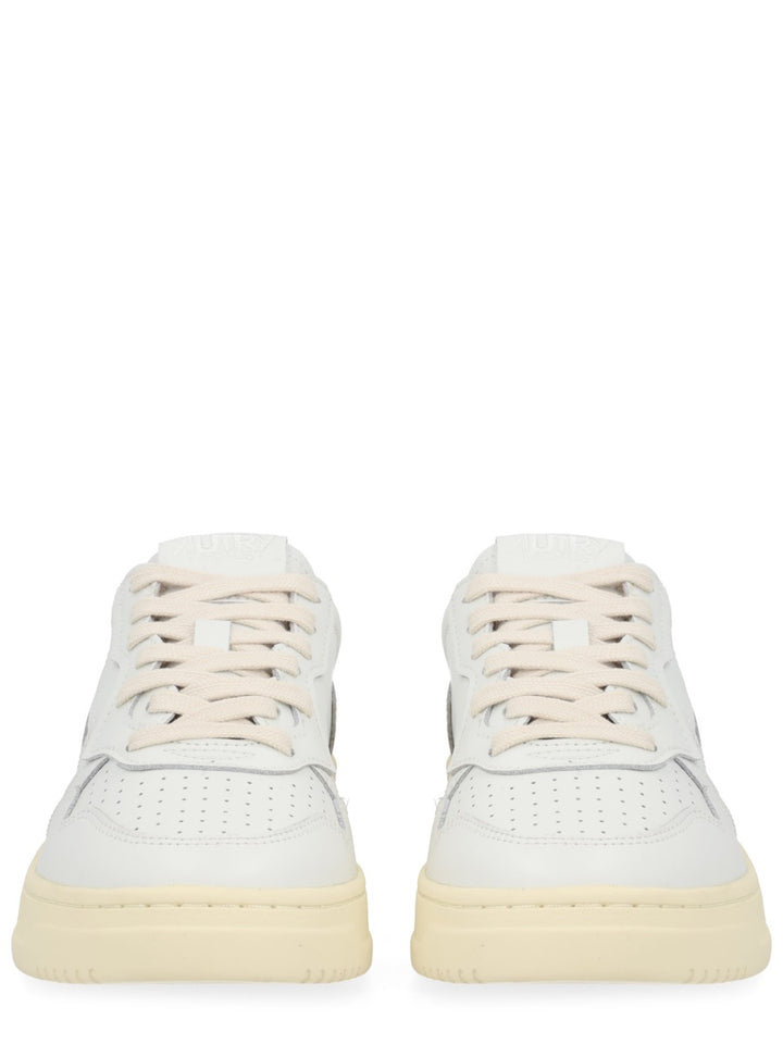 Autry Sneakers - White | ebdbc2877f5c12548c95cb1c453e025462d1406f