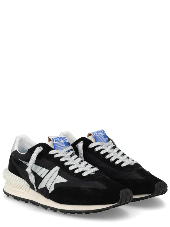 Golden Goose Sneakers - Black | 52246709e26c270993e8743debb60d826ca43936