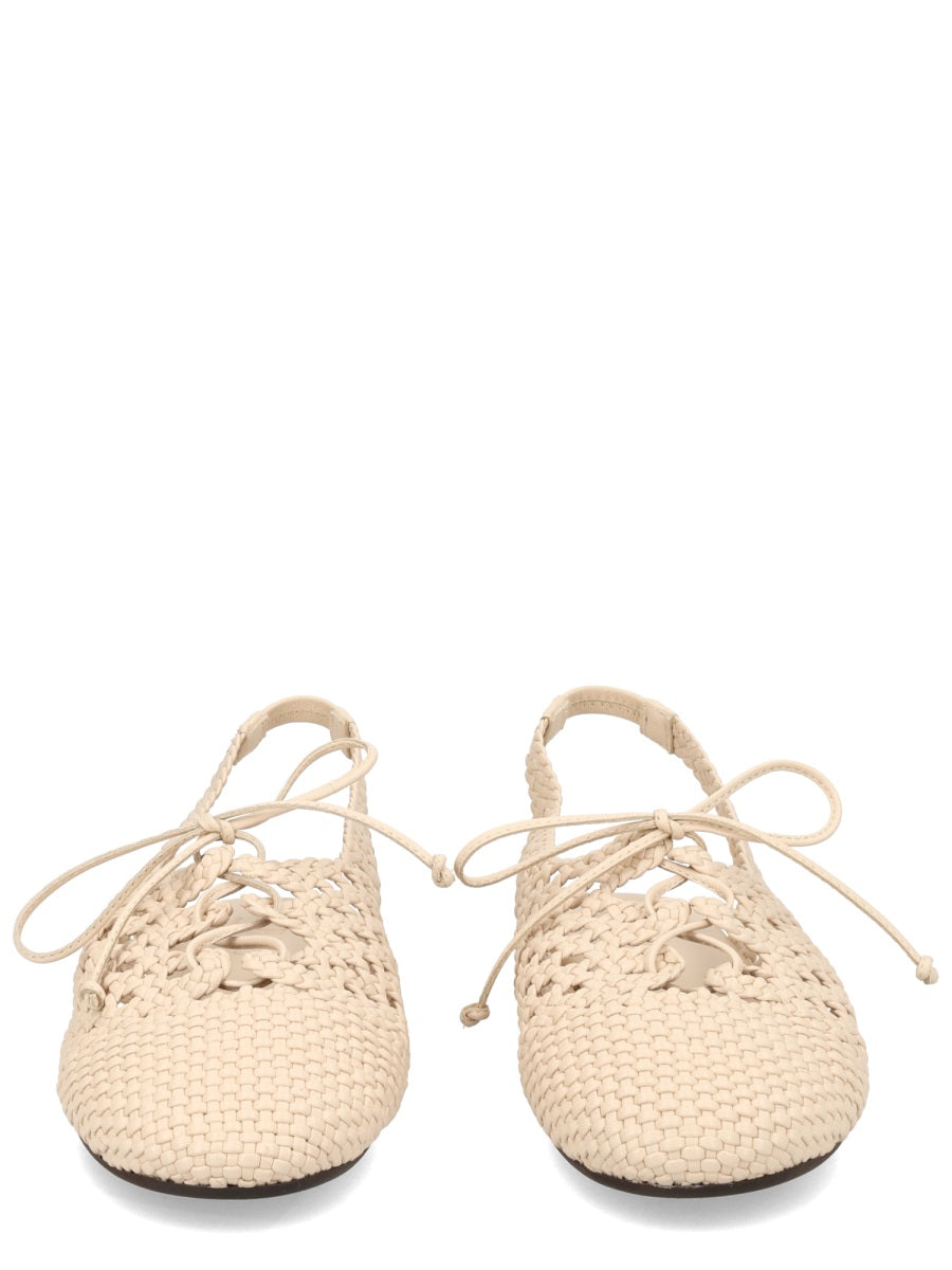 Hereu Flat Shoes - Ivory | a259d727270d955413d95708580afaec771aaf81