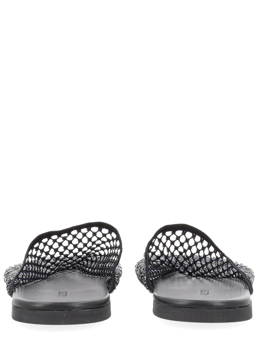 Alysi Flat Shoes - Black | 22c8f08e4ad462634c97fd9ecde31723b532517a