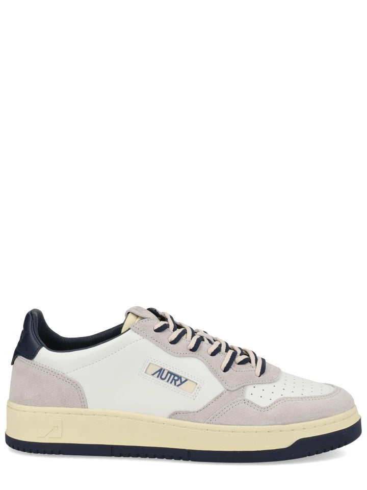 Autry Sneakers - White | 697e6a4a3f0f7086de3c8de8f180253314322843