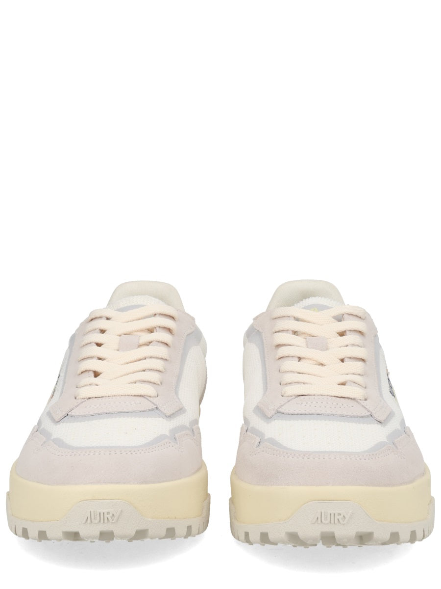 Autry Sneakers - White | 3128eacaac970d82430ee713ec10b69768040bca