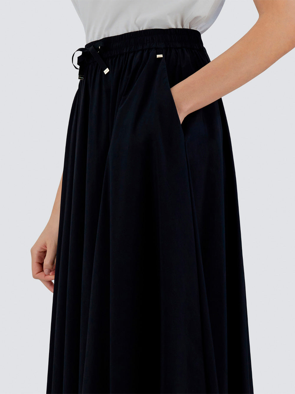 Herno Long skirts - Black | 113a35236e24ac0db603ce7e028a614eaf204784