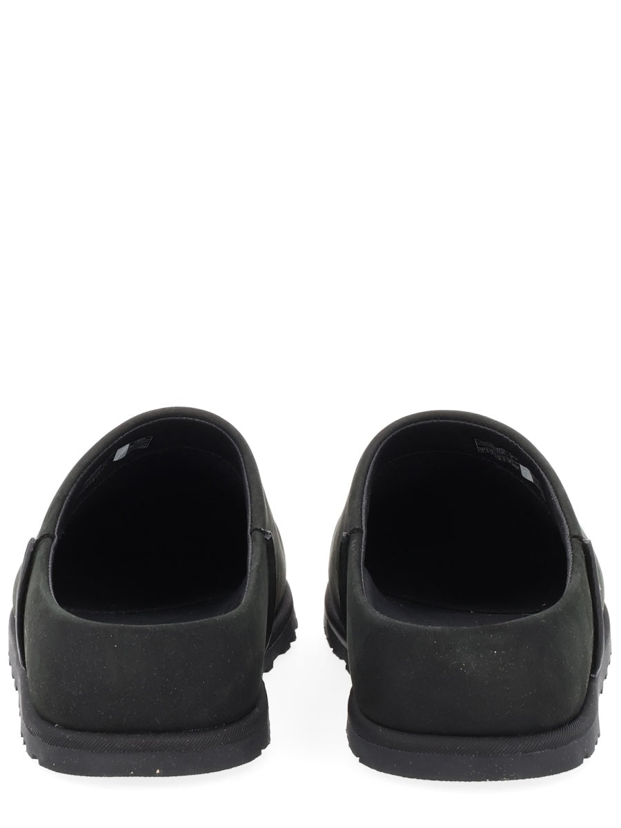 Ugg Flat Shoes - Black | f101415a75beea04ba20097cb5ec6c7ef5618f4d