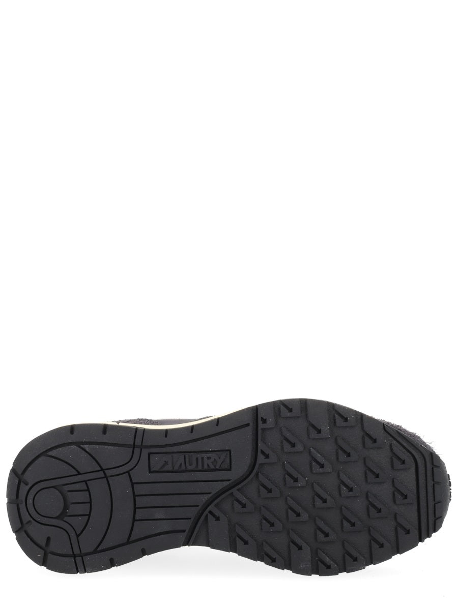 Autry Sneakers - Black | fb3d81daafc81e6780a4cc21c2a748ca05dfa63f